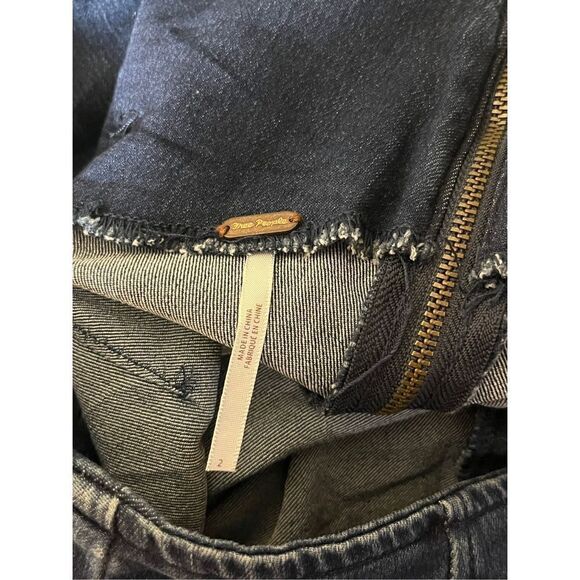 Free People jean mini skirt size 2 - Picture 5 of 6